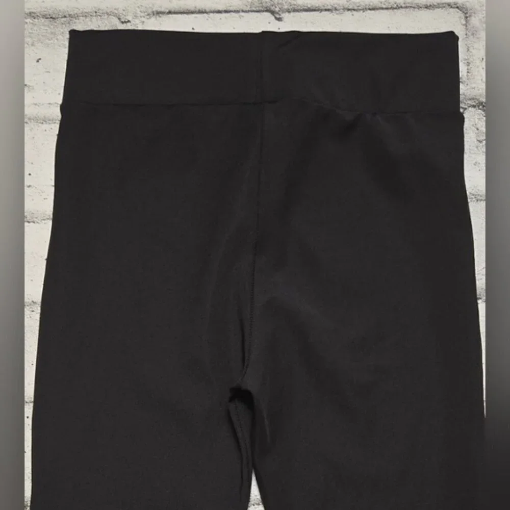 Nike Pro Cool Women's Black Capris Leggings. EUC